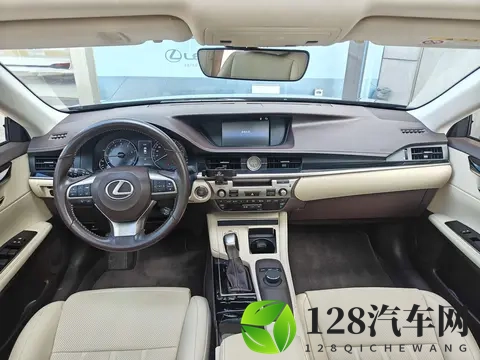 十年老友依旧优雅，11万拿下雷克萨斯ES-2