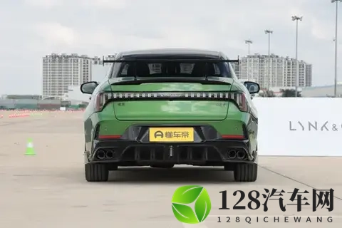 试完第三代领克03，我终于明白，为什么年轻人偏爱它-2