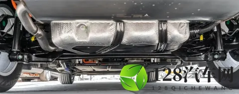 离谱了，688万拿下国产AMG。。。-1