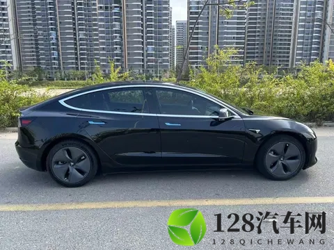 10万出头,圆你特斯拉梦!20款Model3代步优选-1