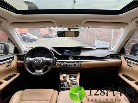 十年老友,2015款雷克萨斯ES,11万多带回家值不值?-3