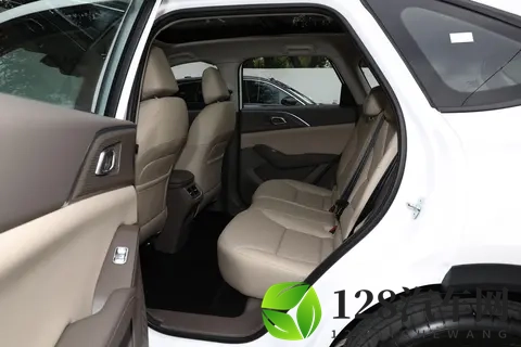 轴距2810mm 哈弗H6L将于11月18日上市 两种动力可选-1