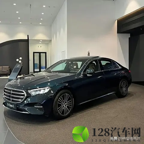 奔驰E260L松石绿直降10万？二手市场暗流涌动-2