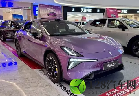 多名车主遇“提车骗局”!中间商卷款失联,长安汽车抛百万悬赏-1