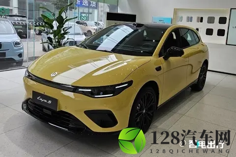 11月28日上市!零跑Lafa 5预售1058万起-2