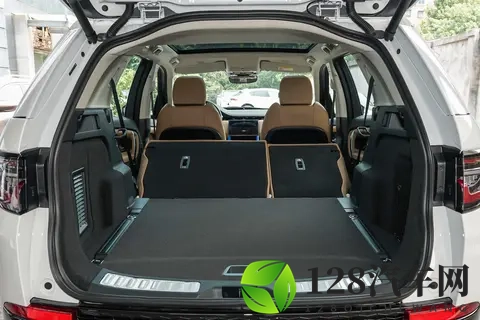 路虎发现运动版实测:越野有底气,城市开着也够舒服的豪华 SUV-1