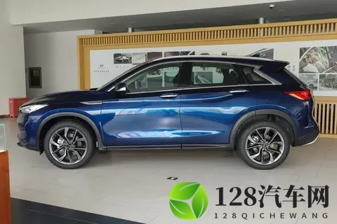 35万起售!QX50换屏不换动力,比林肯贵5万没人买?-2