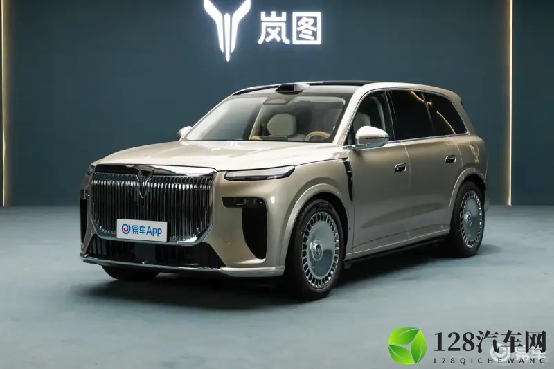 岚图泰山将于今日上市,定位6座大型SUV,配三腔空气悬架-1