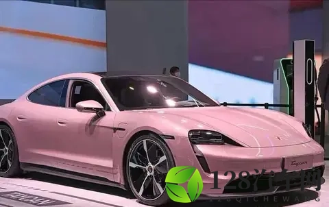 从神坛跌落！保时捷中国销量腰斩，豪华车不香了？-1