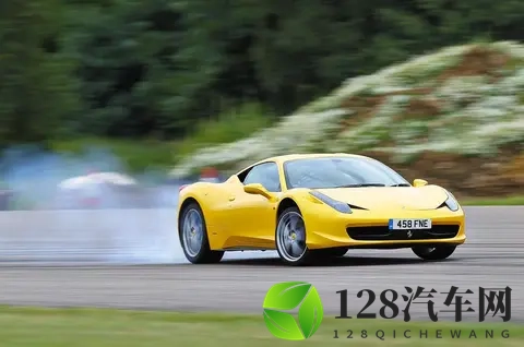 过去25年里,我们见证了现代汽车史上一些最具影响力的车型-3