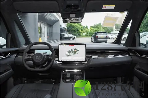 宜商宜家，家用过半，这款豪华MPV值得考虑-极氪009-3