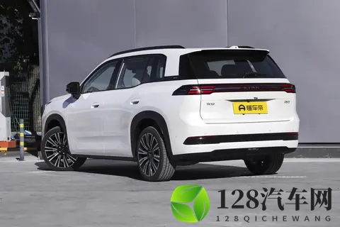 15万以内增程SUV，动力、油耗、舒适都有，关键是越开越省-2