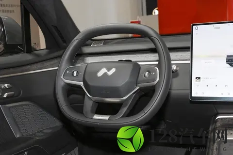 新手试驾，乐道L90 2025款六座版Pro：这体验，绝了！-3