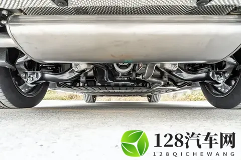 同价位比表现突出，采用800V平台，26款岚图梦想家咋样？-3