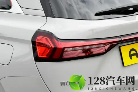 第三代蓝电 E5 PLUS,适合家用吗-3