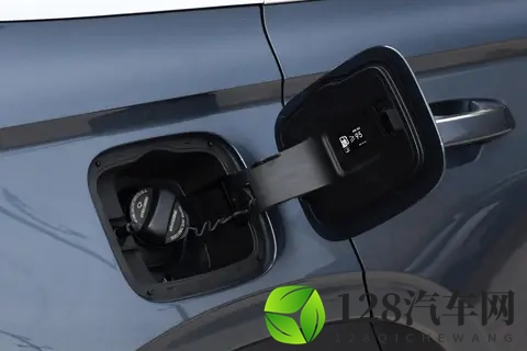 85万车主认证！吉利星越L 望月版：20T+8AT，这波实力如何-3