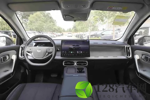 零跑推补贴，用户抢优惠，背后是压力还是机会？-3