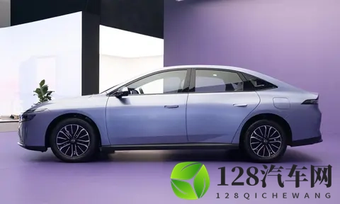 日产新车N6即将预售，价格能打动年轻人？动力与设计亮点抢先看！-2