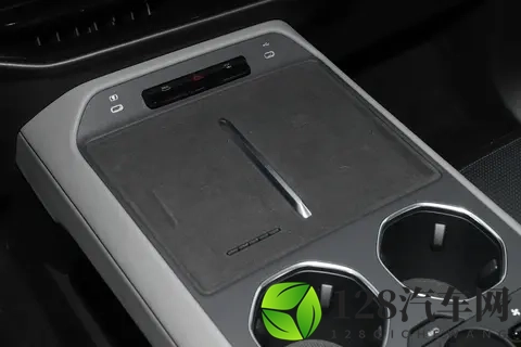 新车  纯电+增程_竞争方程豹豹5？福特智趣烈马11月18日开启预售-2