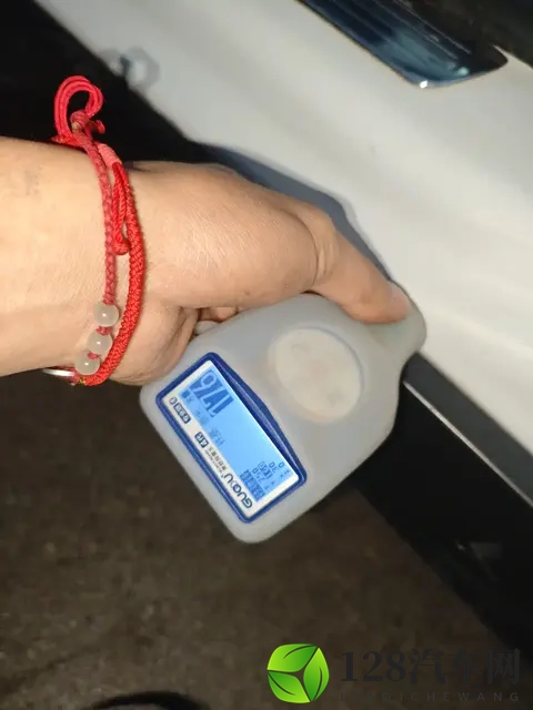 13万多拿下奔驰GLB，2022年白色款，家用代步香不香？-2