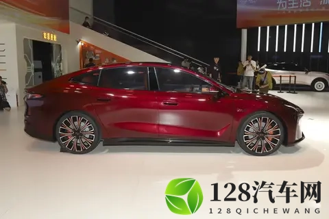 奔腾悦意08刚申报就砸场！秦L卖10万它带202kw电机挑事？-1