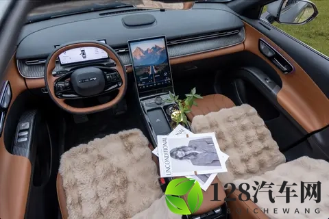 奇瑞最畅销车型!第五代瑞虎8限时929万元起-1