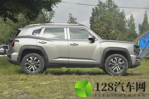 自主品牌燃油中型SUV对比，捷途X70L和哈弗大狗PLUS该如何选择？-3