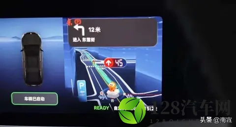 零跑车主刷机自救，车企锁死系统，用户真能当自己座舱的主人？-1