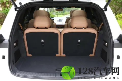 重新定义家庭SUV！乐道L90为何成为绕不开的车型？-3