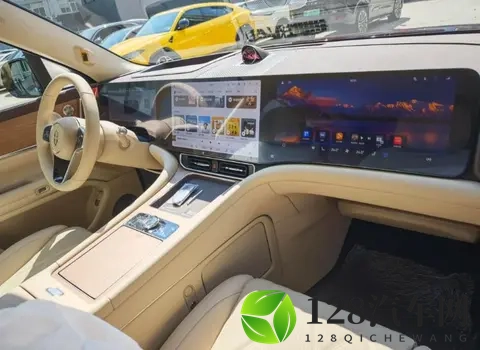 “油车时代”罕见的中大型SUV，为什么如今却出现井喷的局面？-3