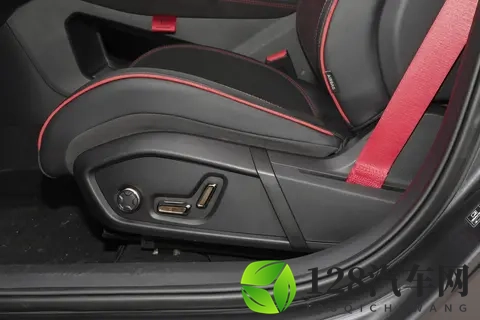 中国性能车的全新标杆,领克03+ 2026款 20TD 性能进阶版-2