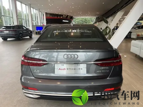 20多万拿下行政座驾？体验一手奥迪A6L的豪华！-1
