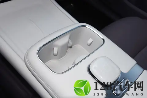 10万以内唯一激光雷达纯电SUV！长安启源Q05正式上市-1