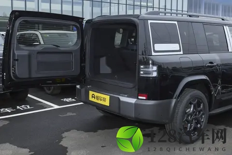 年轻人可以入手，方程豹钛7：个性和实用，它都做到了均衡-3