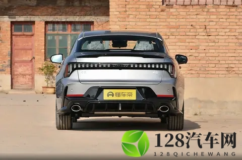 试驾领克03 2026款03+ 20TD性能进阶版：这车让我懂得了啥叫真香！-3