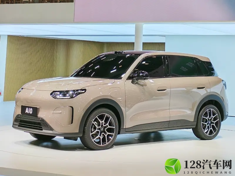 零跑A10首秀，激光雷达，续航500km！-1