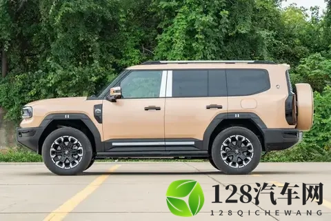 全能豪华SUV,配置拉满,越野城市都能打!-1