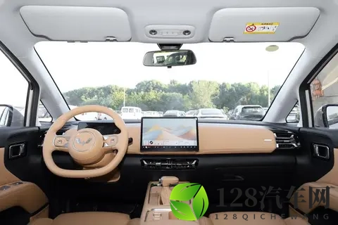 五菱疯了？星光730上市73万起！3种动力真7座10万内MPV卷王诞生-2