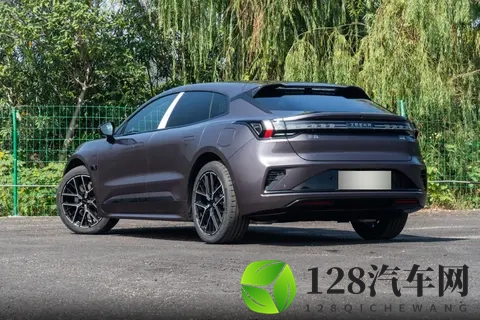 26款ZEEKR 001：在熟悉与新鲜之间，寻找属于自己的节奏-2