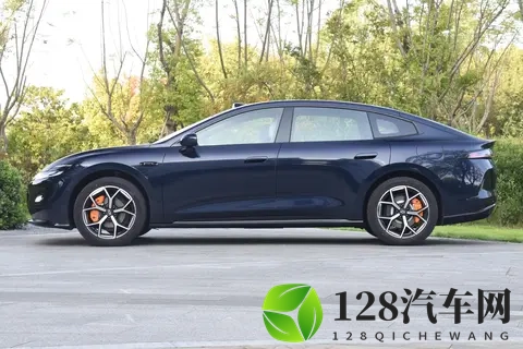 公安部：出于安全考虑，严格限制百公里加速小于5秒的汽车-1