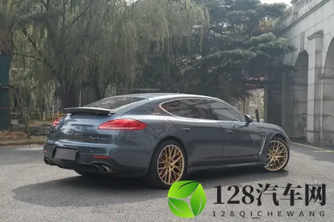 刷新A级燃油家轿新标准!第5代帝豪限时感恩价659万起-1