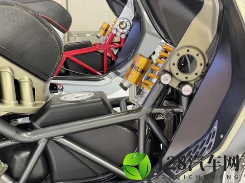 2025米兰展，全新意塔杰特Roadster 400再次惊艳突破！-2