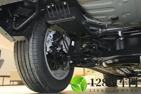 月均销量15万台，968万起售的燃油SUV，卡罗拉锐放为何这么火？-3