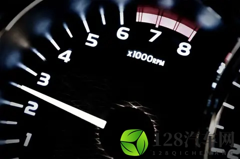 厂家说2500转热效率最高，为啥现实这么开却很费油-3