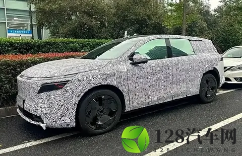 阿明说车侃赛:激光雷达上身!日产N8中大型SUV曝光,能翻盘?-2