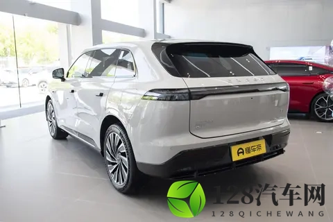 带全家试驾星纪元ET，被彻底征服！家用选它再适合不过-2