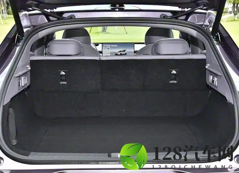 长安启源A06即将上市,主打大美舒新,适合家庭用户-3