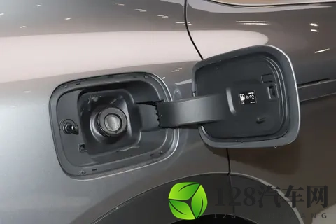 奔驰设计+雷神混动+大空间，这台20万内的SUV真香！-3