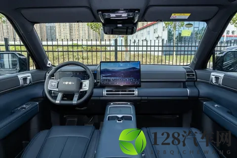 比亚迪钛7:科技大家用SUV,选这款方盒子,大空间,长续航,值吗-3