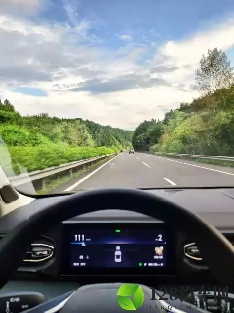 做不到这些好习惯，别说你是老司机，驾校根本不会教-3